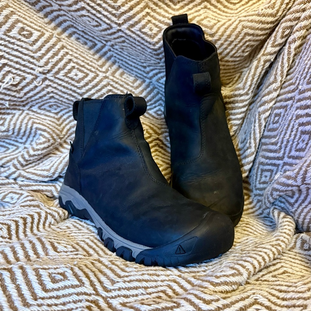 Keen Waterproof Pull On Ankle Boots 9.5